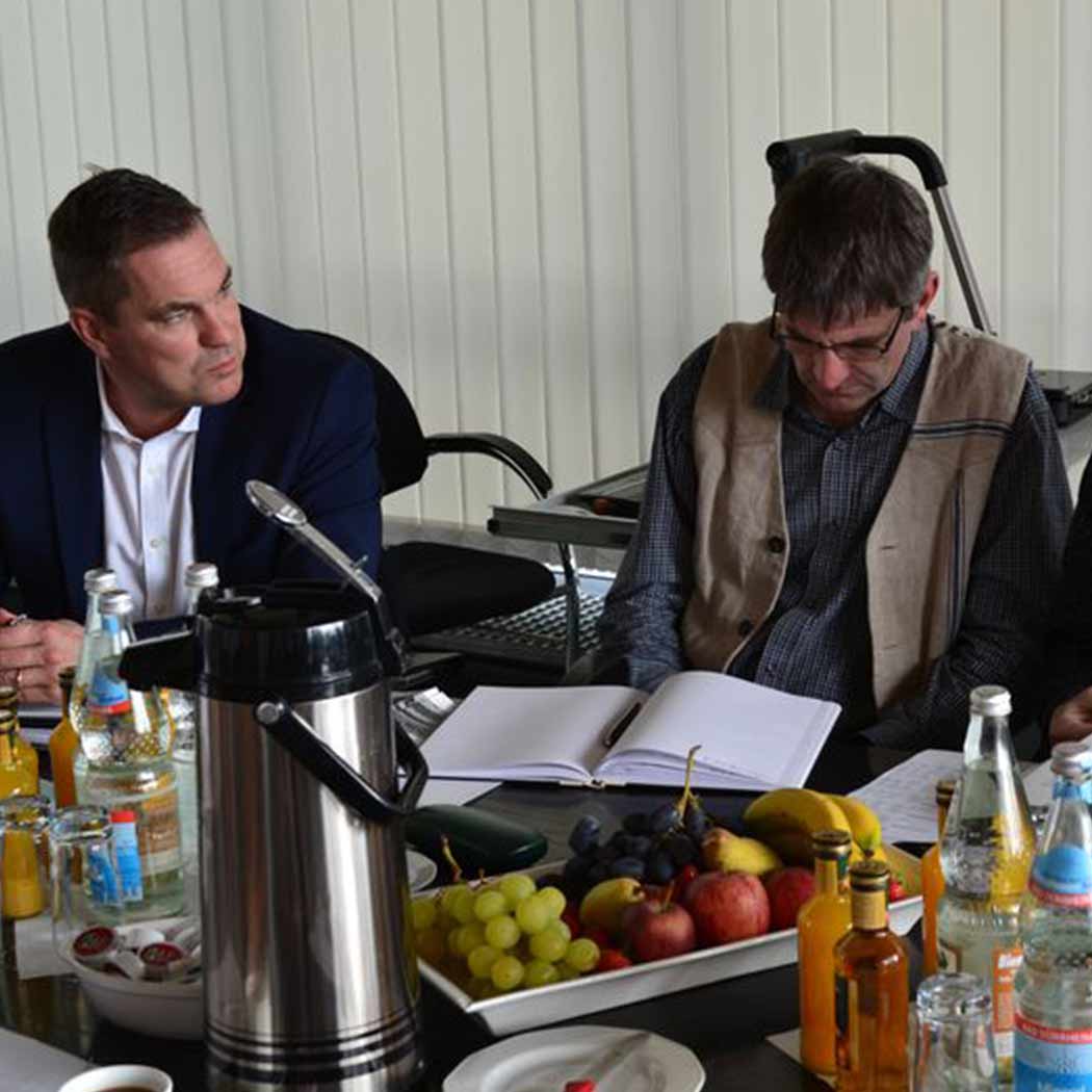 Besprechung
